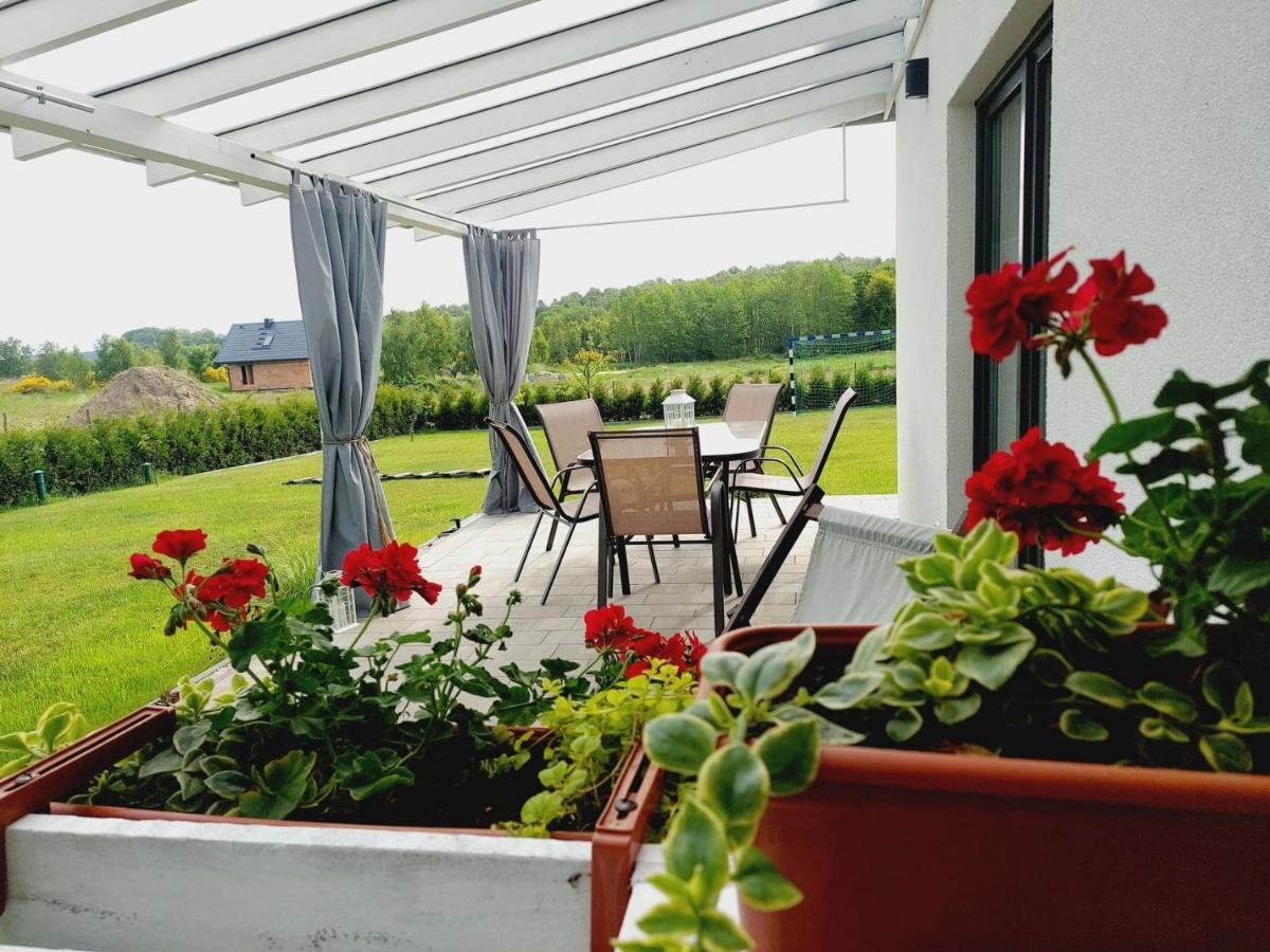 Jeszcze Bardziej Dziki Sad Vila Slajszewo Exterior foto